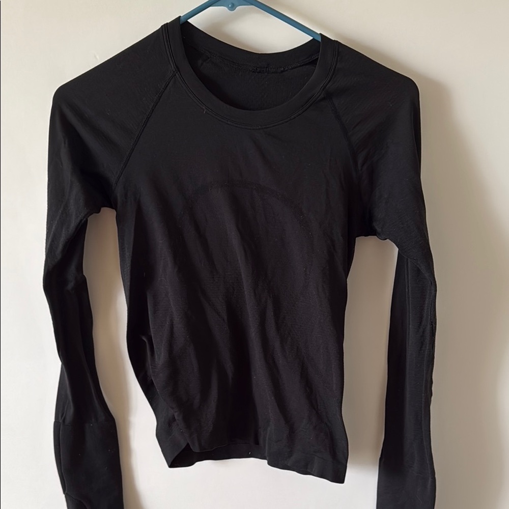 Lululemon race length swiftly tech Black Long Sleeve Women's Top